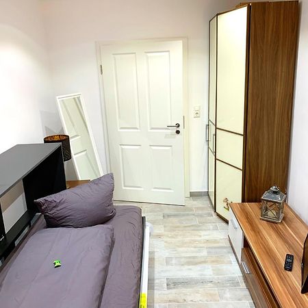 Ferienwohnungen Arp "2O" Mit Garten Und Parkplatz Itzehoe Ngoại thất bức ảnh