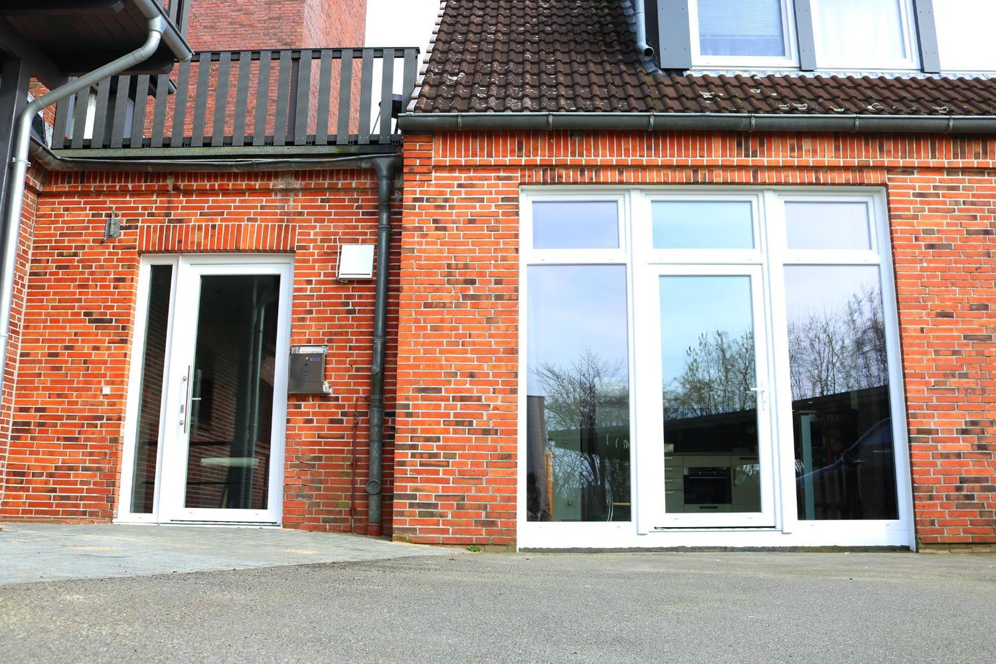 Ferienwohnungen Arp "2O" Mit Garten Und Parkplatz Itzehoe Ngoại thất bức ảnh
